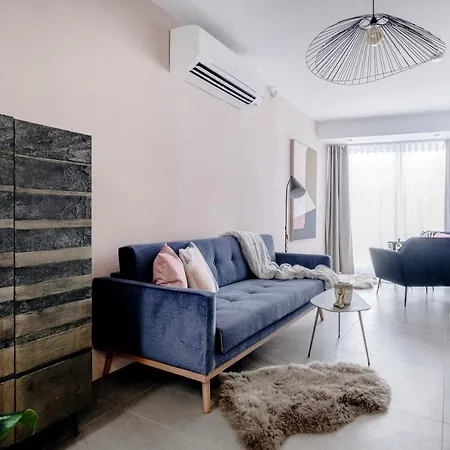 Million Sunsets Luxury Apartment *