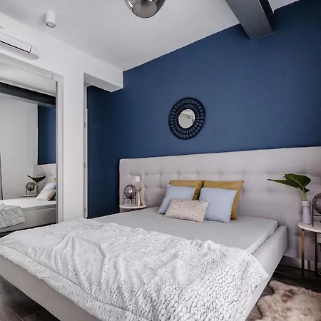 Million Sunsets Luxury *